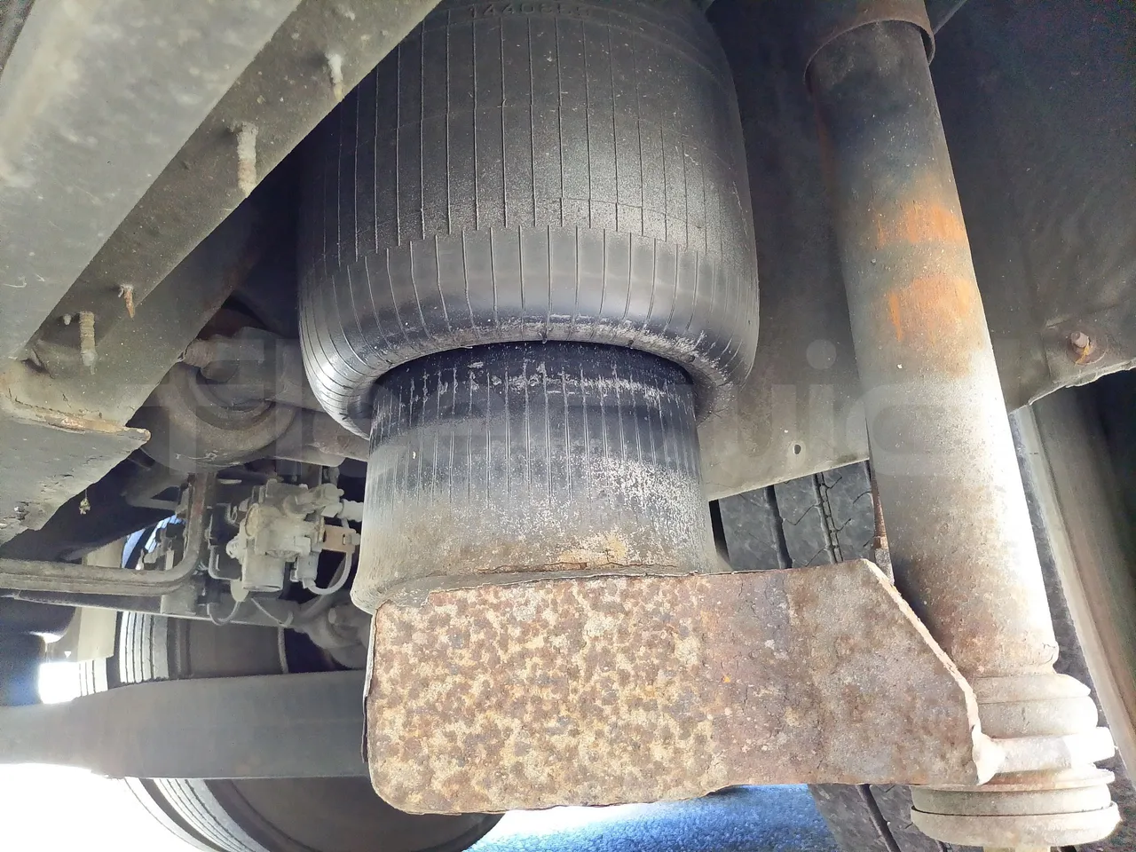Scania KIB-LIB K124IB - EUR3 - 309kW - 13.752m - axle 2 shock absorbers 1 left