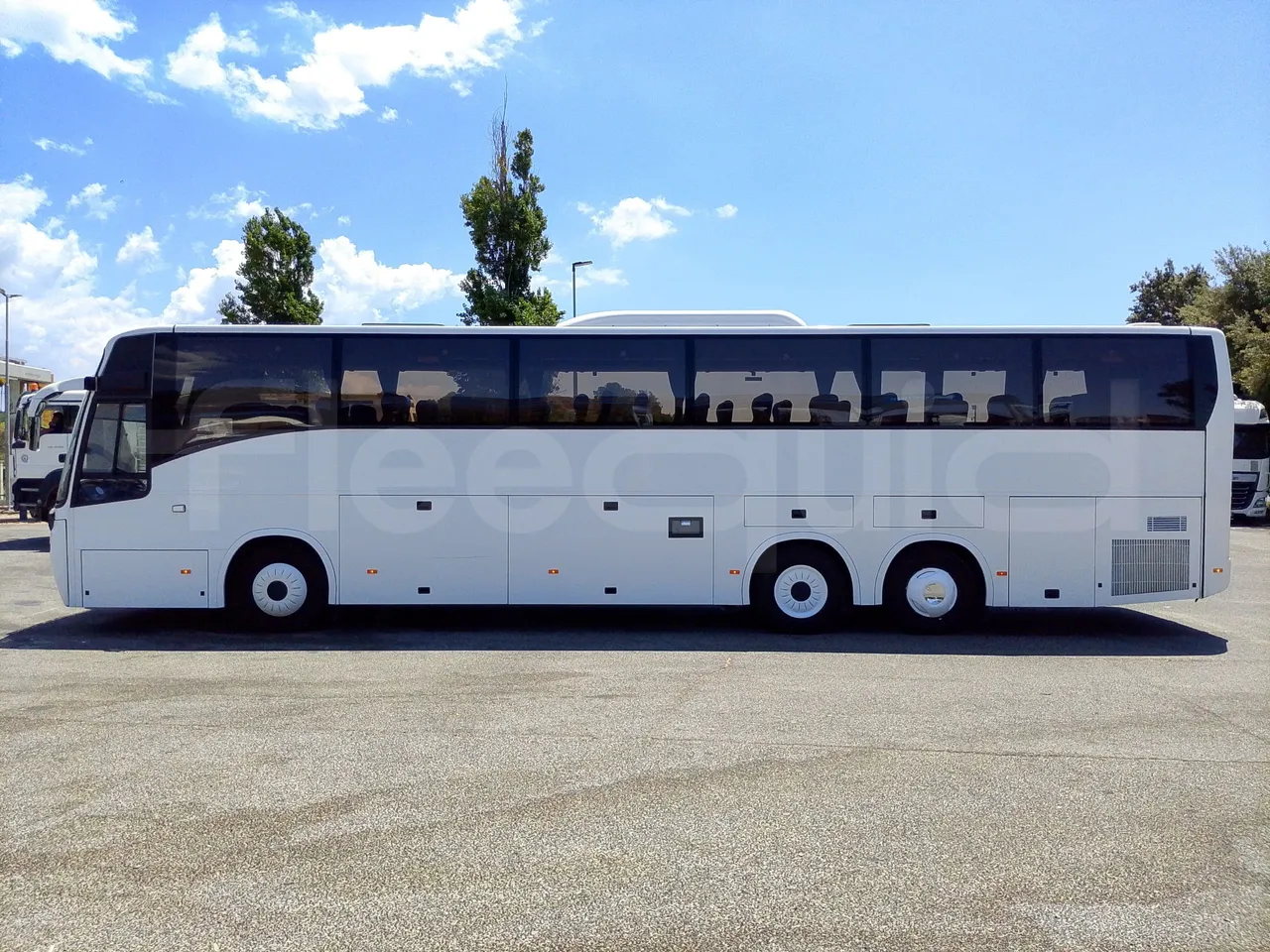 Scania KIB-LIB K124IB - EUR3 - 309kW - 13.752m - left side photo