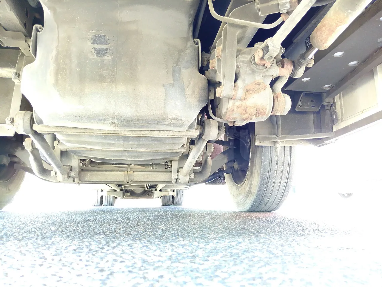 Scania KIB-LIB K124IB - EUR3 - 309kW - 13.752m - front axle right side