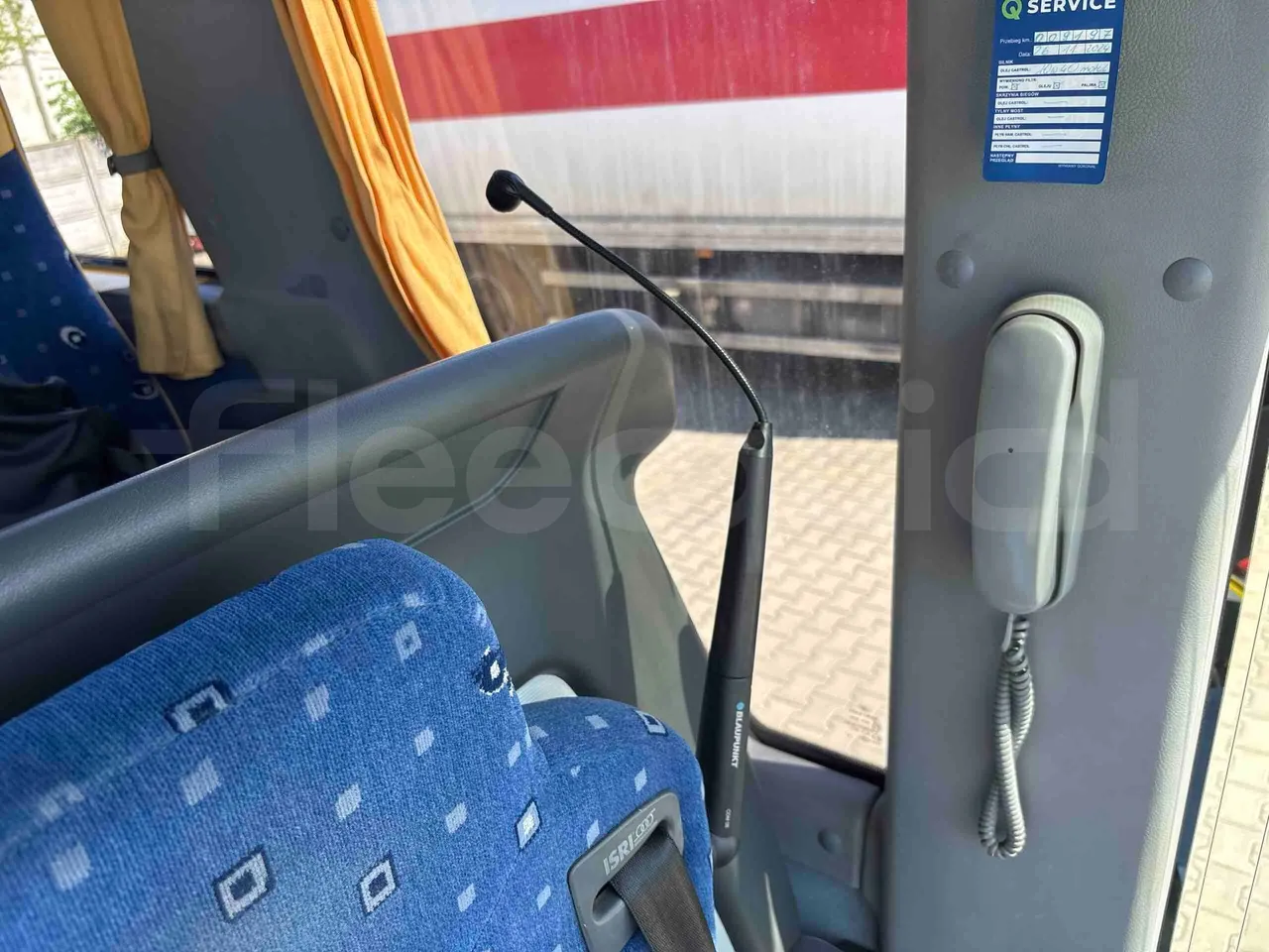 Man Lion's Coach B.2007 - EUR5 - 294kW - 12.000m - driver microphone accessories photo