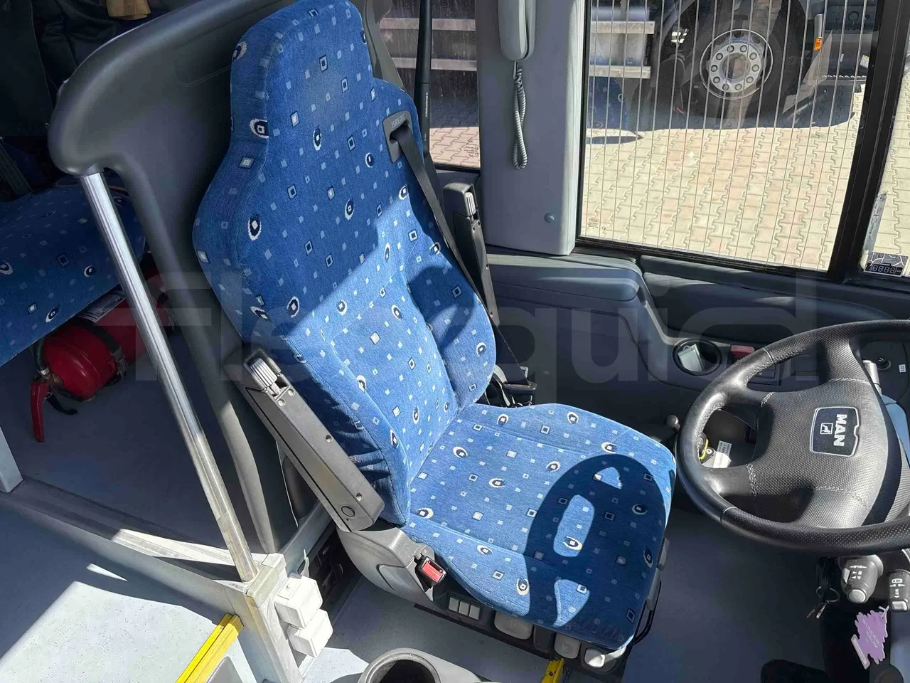 Man Lion's Coach B.2007 - EUR5 - 294kW - 12.000m - driver's seat photo
