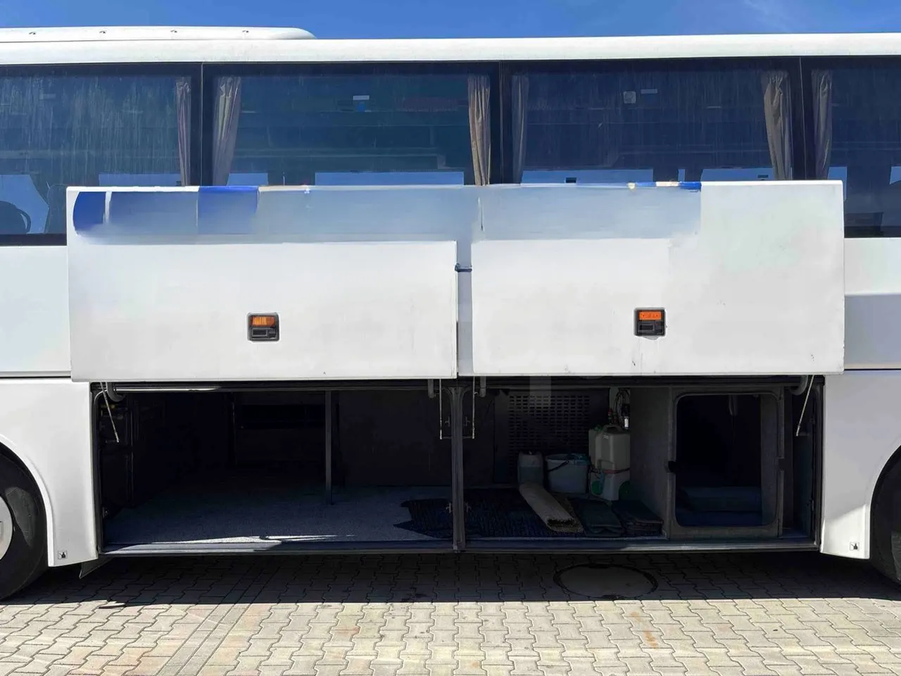 Man Lion's Coach B.2007 - EUR5 - 294kW - 12.000m - luggage rack photo