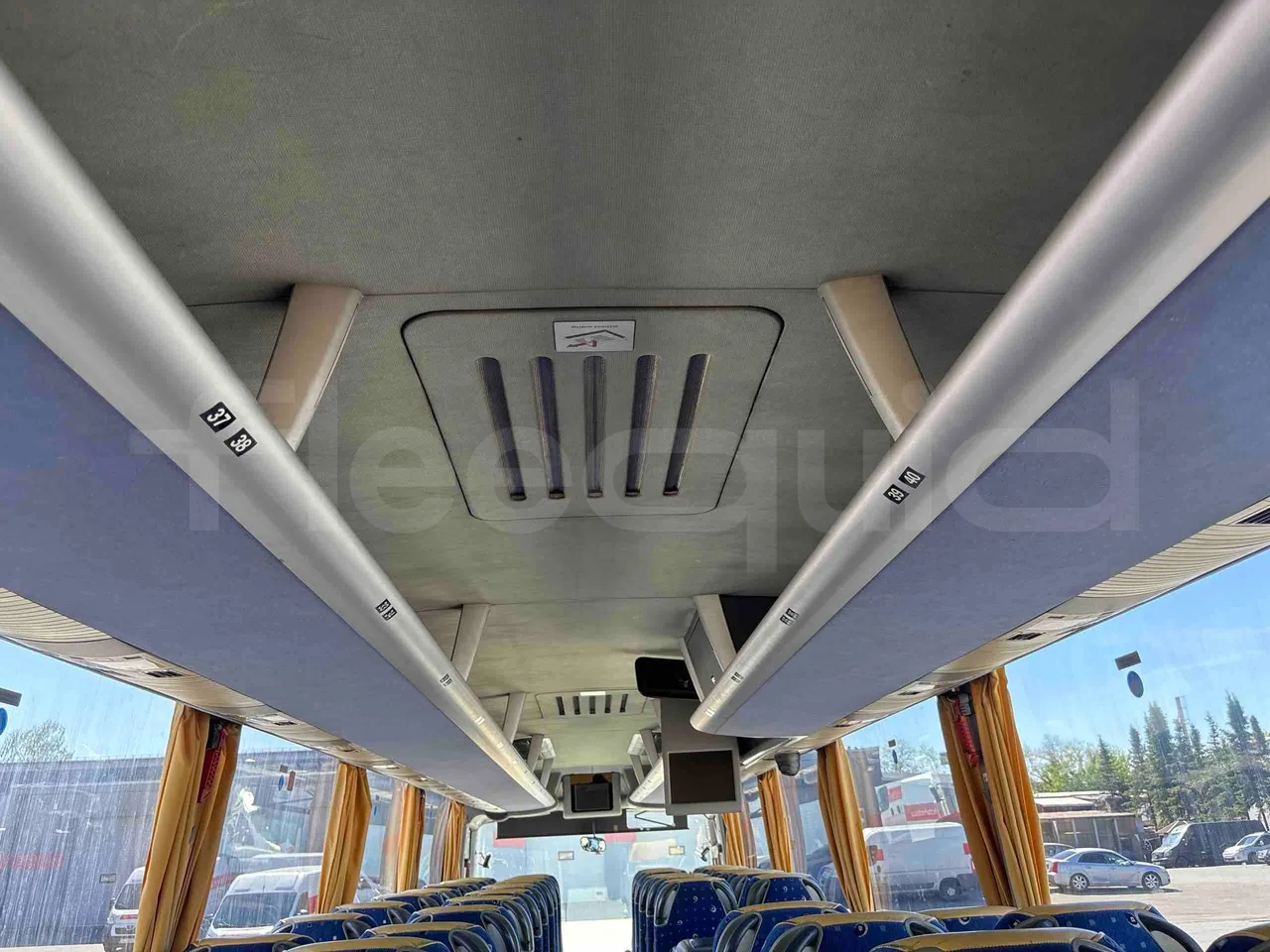 Man Lion's Coach B.2007 - EUR5 - 294kW - 12.000m - overhead compartments photo