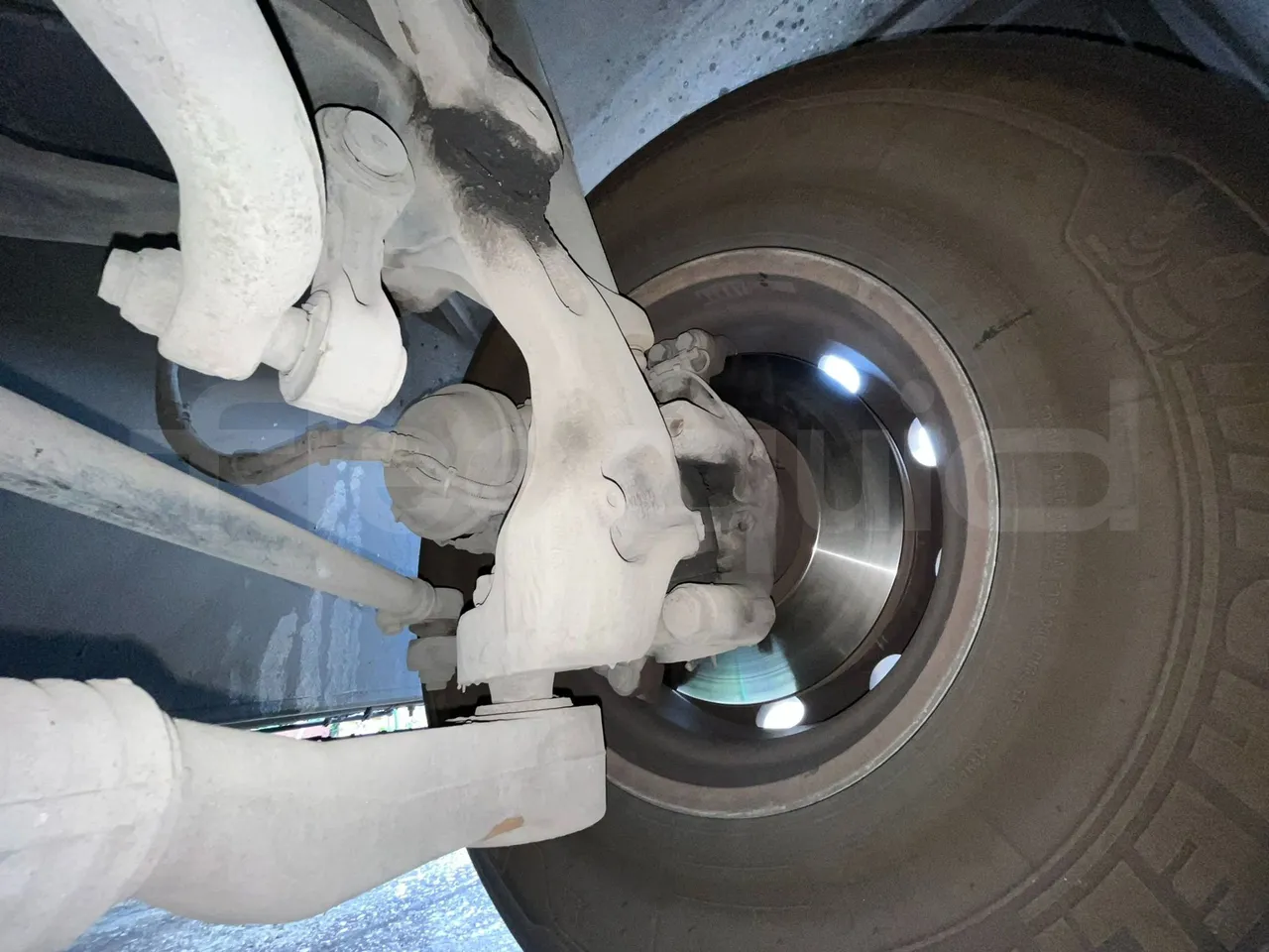 Setra S415 HD - EUR5 - 315kW - 12.2m - axle 2 caliper brakes right