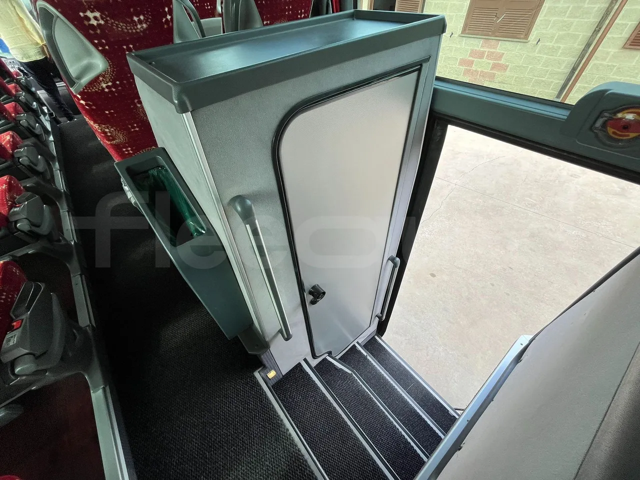 Setra S415 HD - EUR5 - 315kW - 12.2m - central seat safety belt