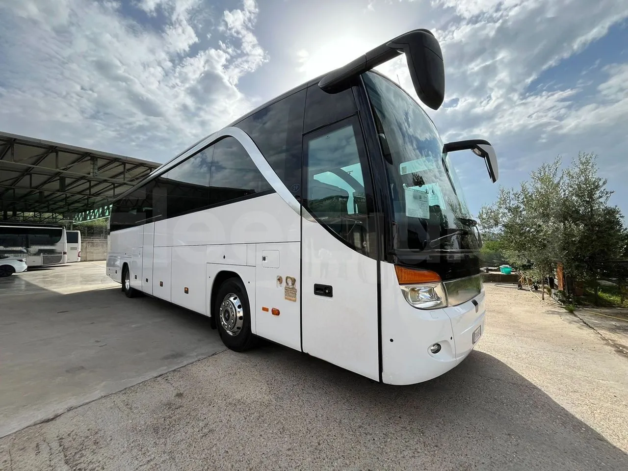 Setra S415 HD - EUR5 - 315kW - 12.2m - Base cover photo