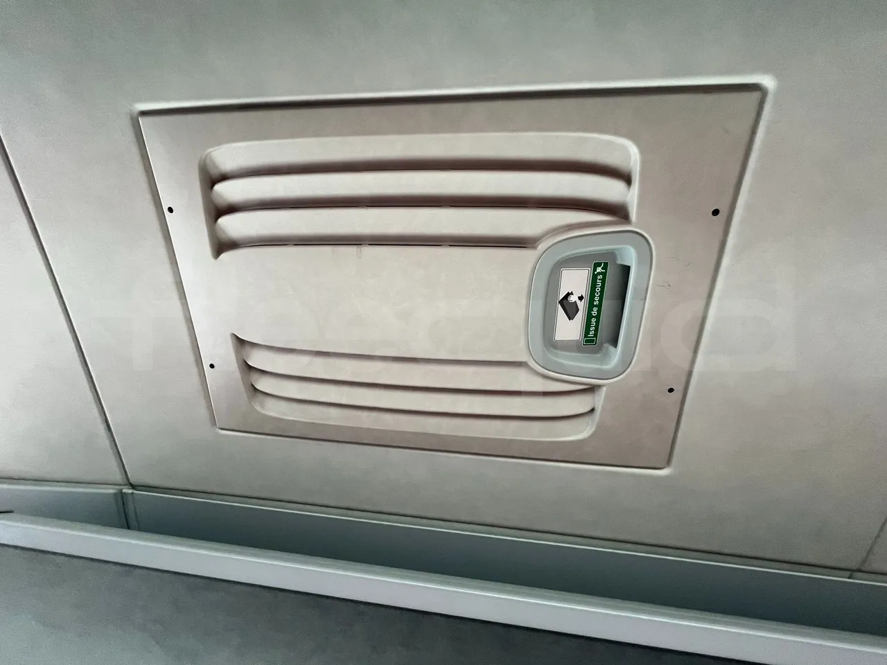 Setra S415 HD - EUR5 - 315kW - 12.2m - single seat detail