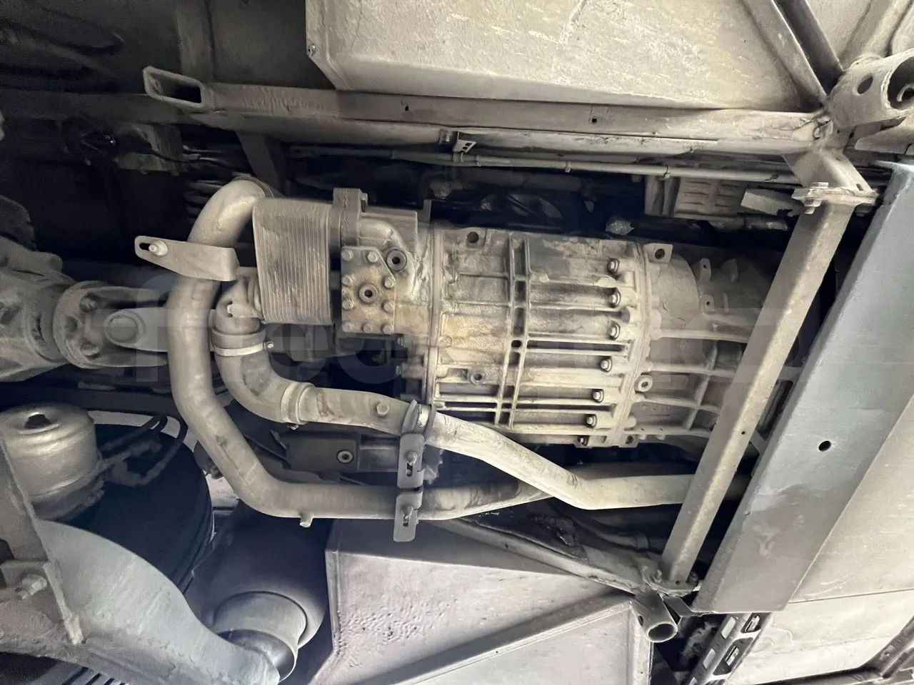 Setra S415 HD - EUR5 - 315kW - 12.2m - front discs right