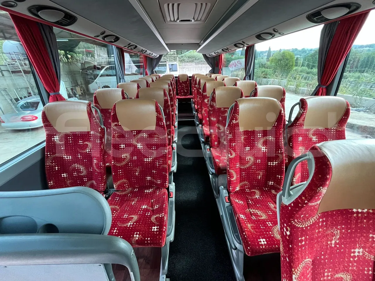 Setra S415 HD - EUR5 - 315kW - 12.2m - floor hatches photo