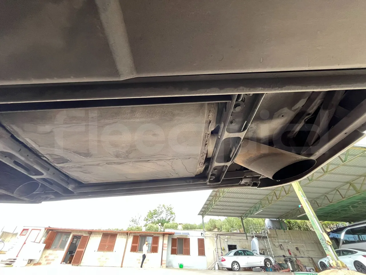 Setra S415 HD - EUR5 - 315kW - 12.2m - front axle right side