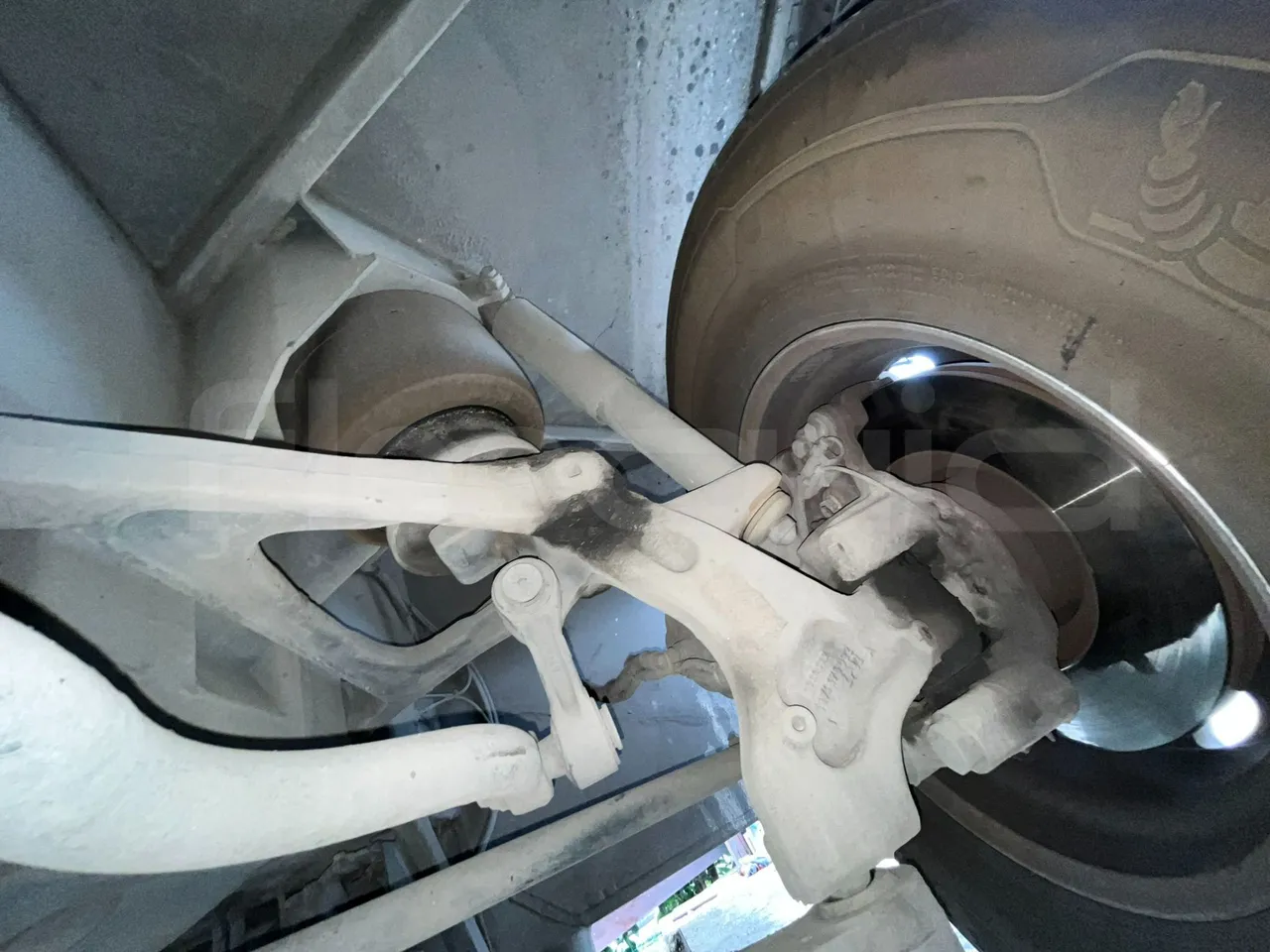 Setra S415 HD - EUR5 - 315kW - 12.2m - axle 3 right side