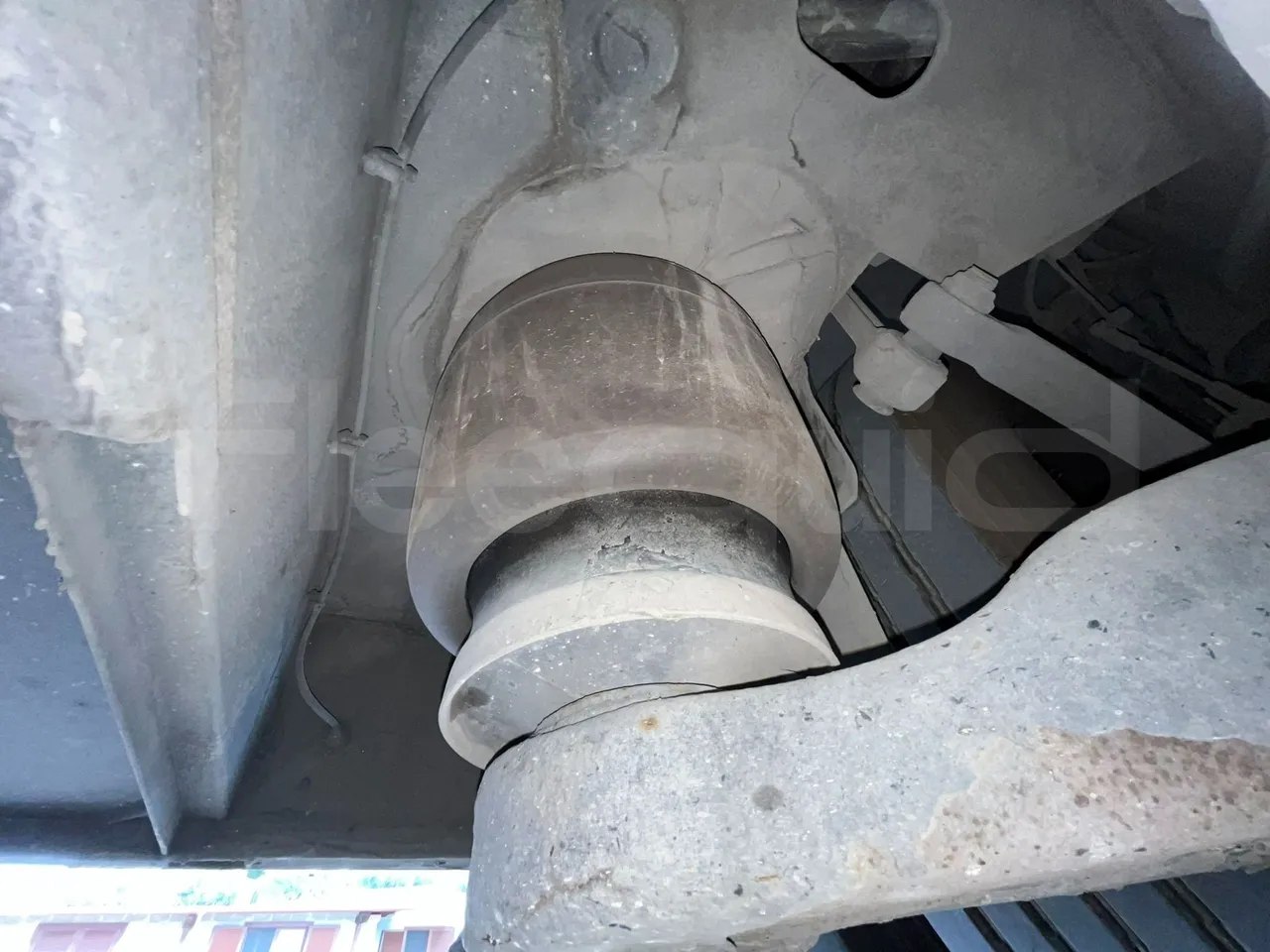 Setra S415 HD - EUR5 - 315kW - 12.2m - central undercarriage photo