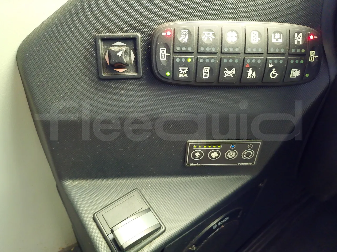 Iveco Indcar WGIVMY11 MOBI SCUOLABUS - EUR6 - 100Kw - 8,592m - radio accessories photo