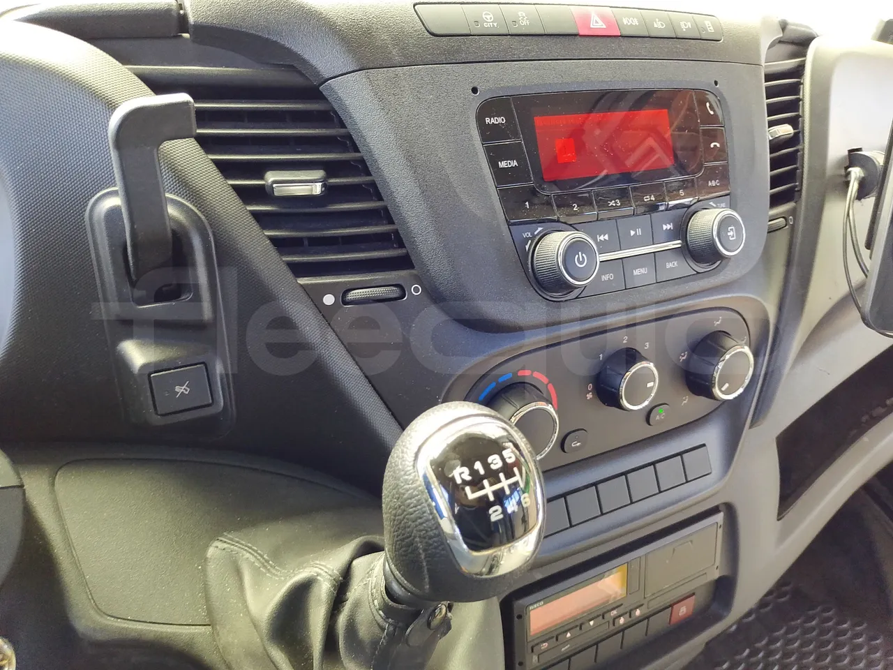 Iveco Indcar WGIVMY11 MOBI SCUOLABUS - EUR6 - 100Kw - 8,592m - onboard devices 2