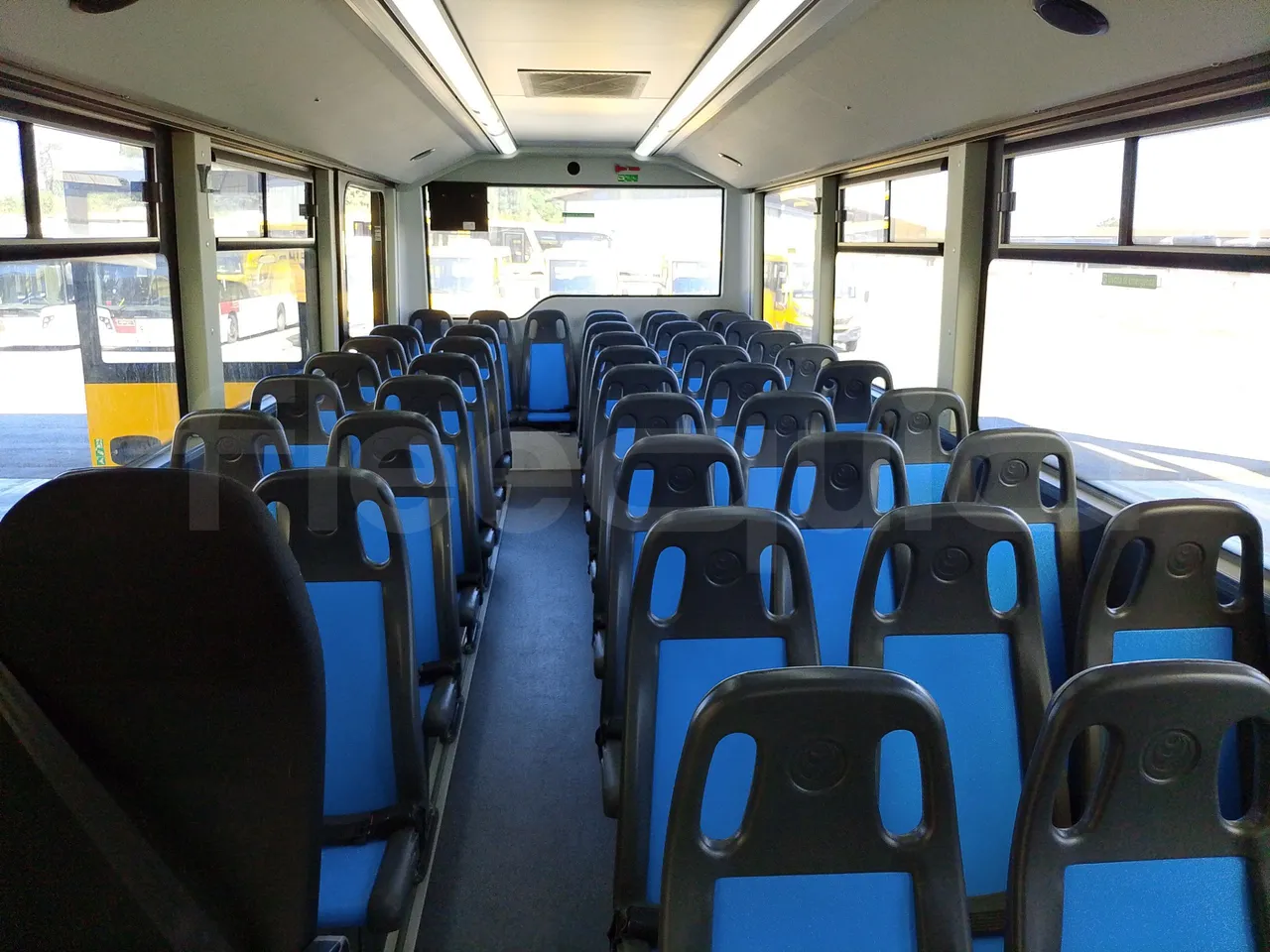 Iveco Indcar WGIVMY11 MOBI SCUOLABUS - EUR6 - 100Kw - 8,592m - interior reverse seats driver height (mandatory for bus to scrap)