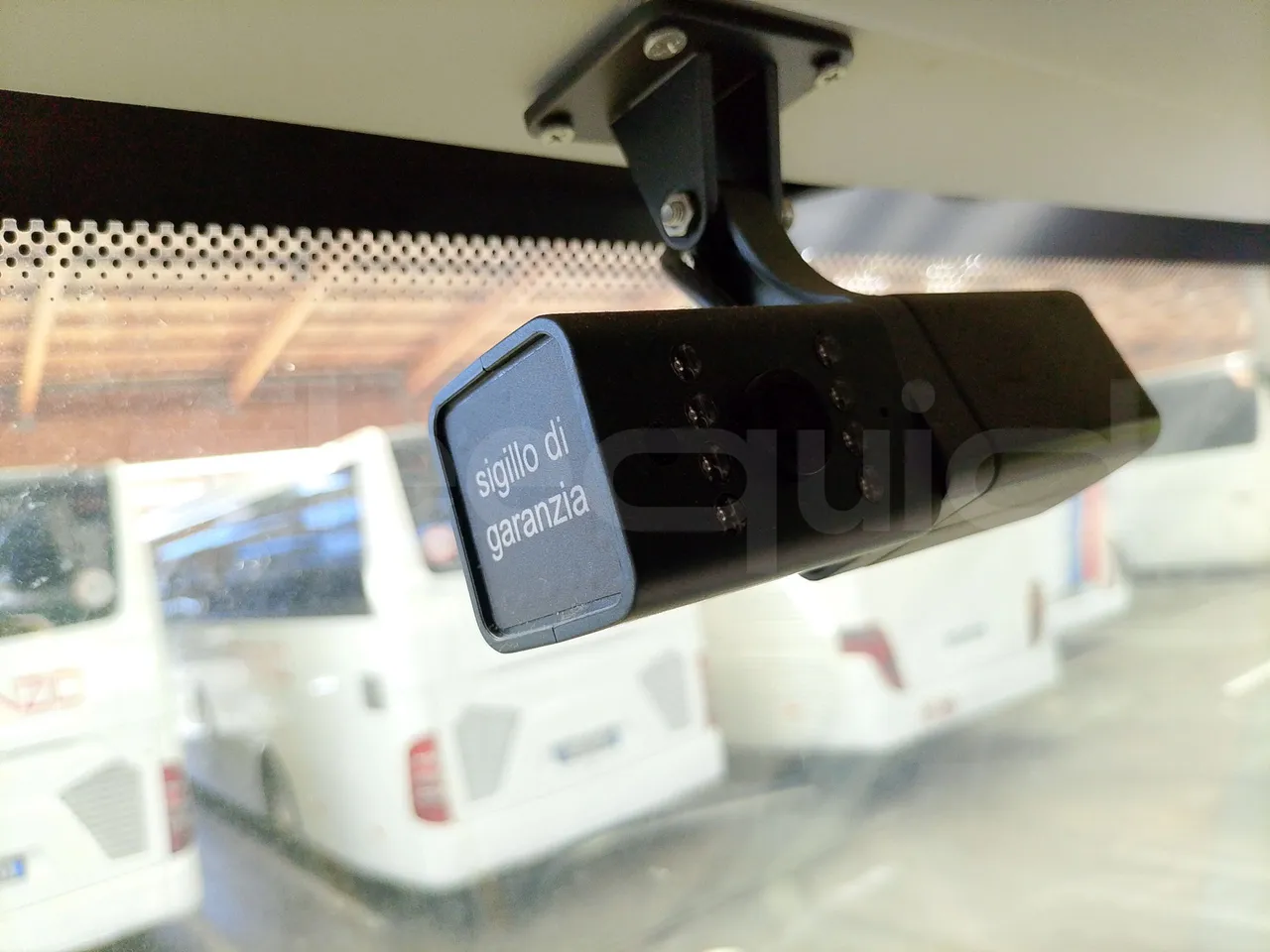 Iveco Indcar WGIVMY11 MOBI SCUOLABUS - EUR6 - 100Kw - 8,592m - monitor detail photo
