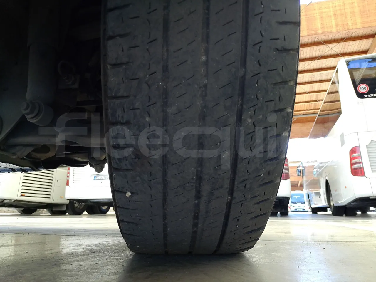 Iveco Indcar WGIVMY11 MOBI SCUOLABUS - EUR6 - 100Kw - 8,592m - tread condition front tires right