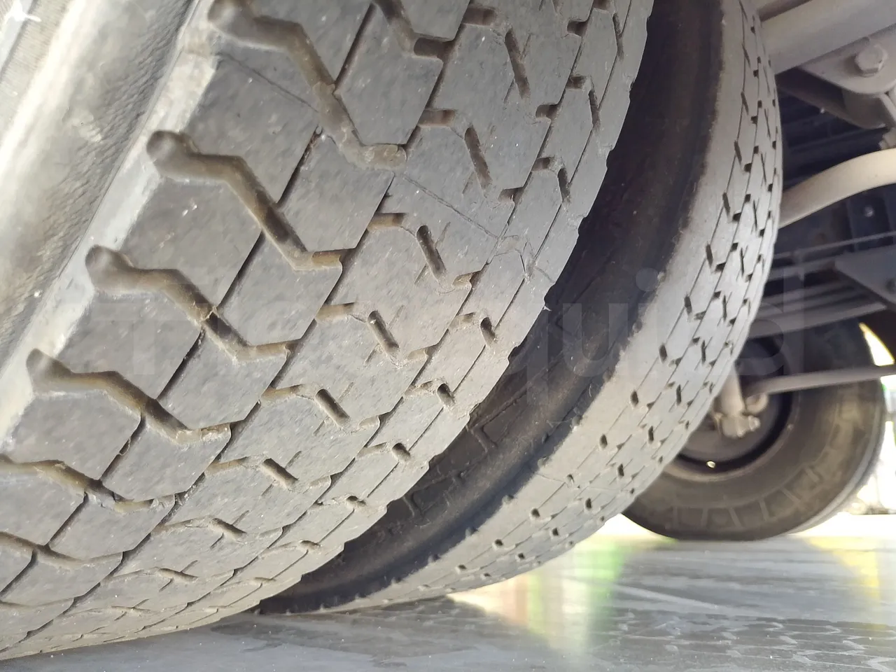 Iveco Indcar WGIVMY11 MOBI SCUOLABUS - EUR6 - 100Kw - 8,592m - tread condition second axle tires right