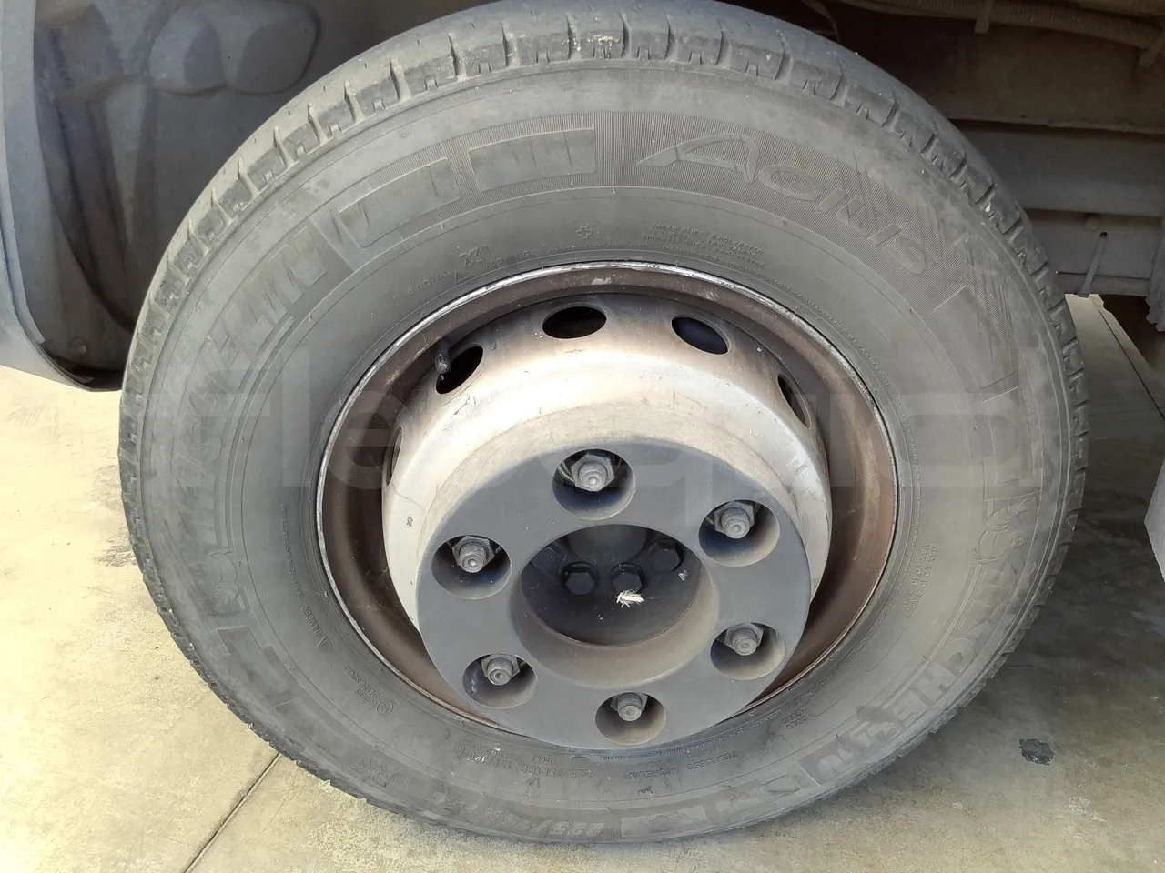 Iveco Indcar WGIVMY11 MOBI SCUOLABUS - EUR6 - 100Kw - 8,592m - tread condition third axle tires left