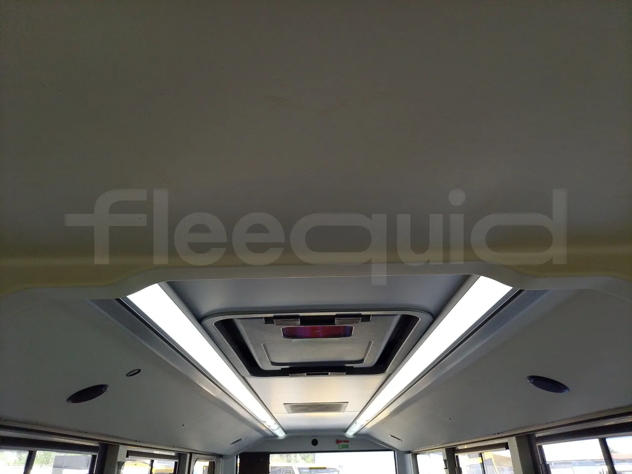 Iveco Indcar WGIVMY11 MOBI SCUOLABUS - EUR6 - 100Kw - 8,592m - overhead compartments photo