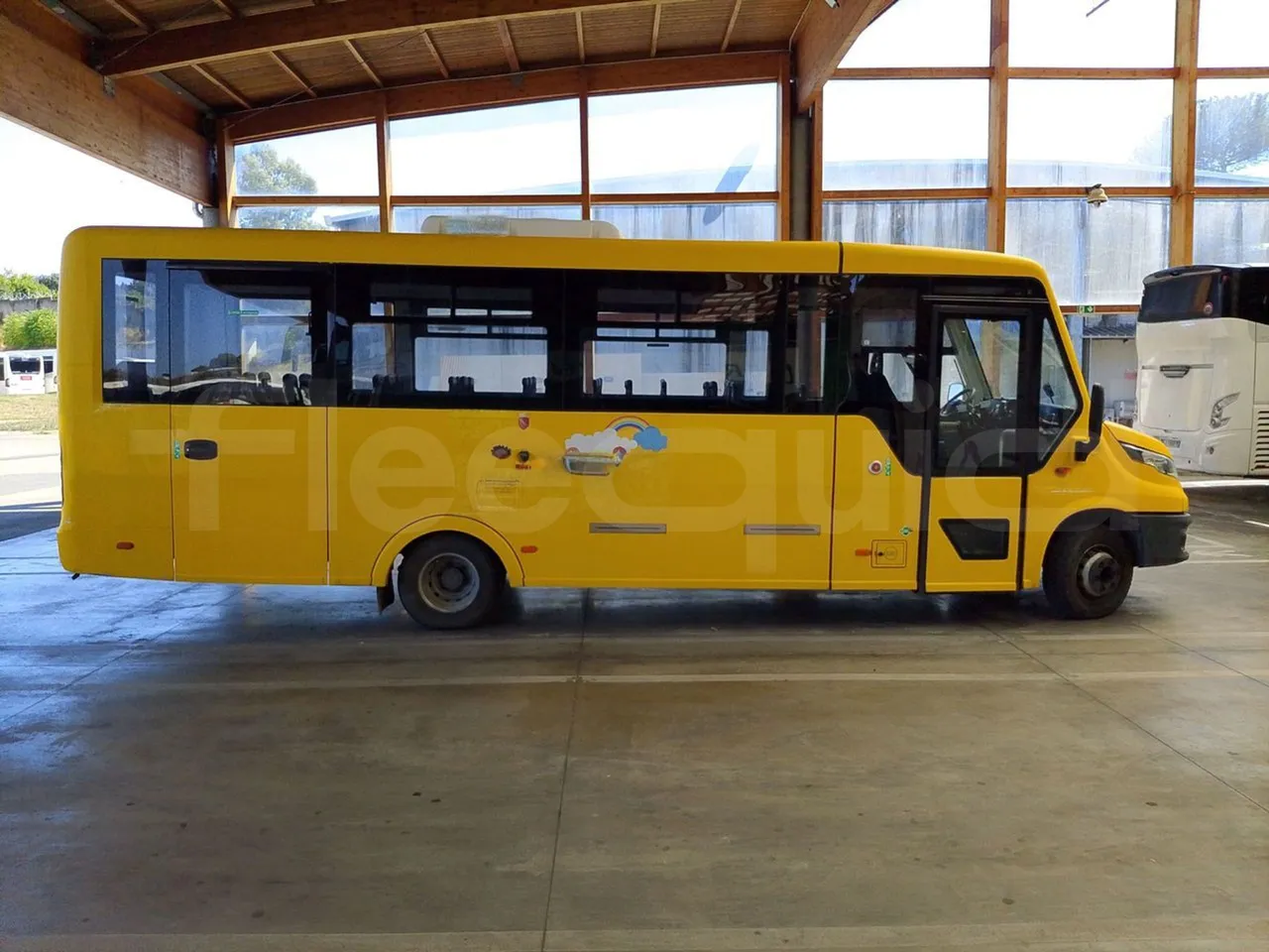 Iveco Indcar WGIVMY11 MOBI SCUOLABUS - EUR6 - 100Kw - 8,592m - left side photo