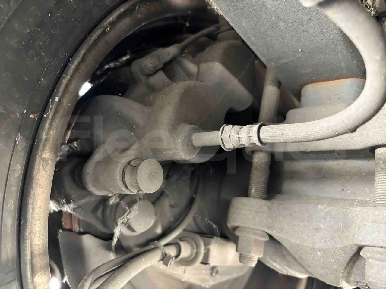 Mercedes-Benz Sprinter - axle 2 caliper brakes right