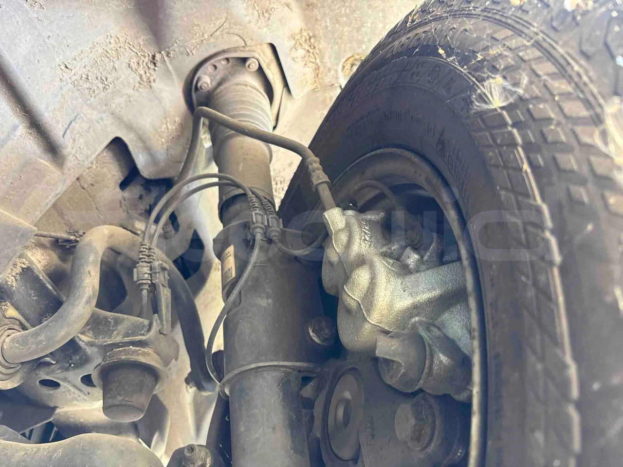 Mercedes-Benz Sprinter - front shock absorbers right
