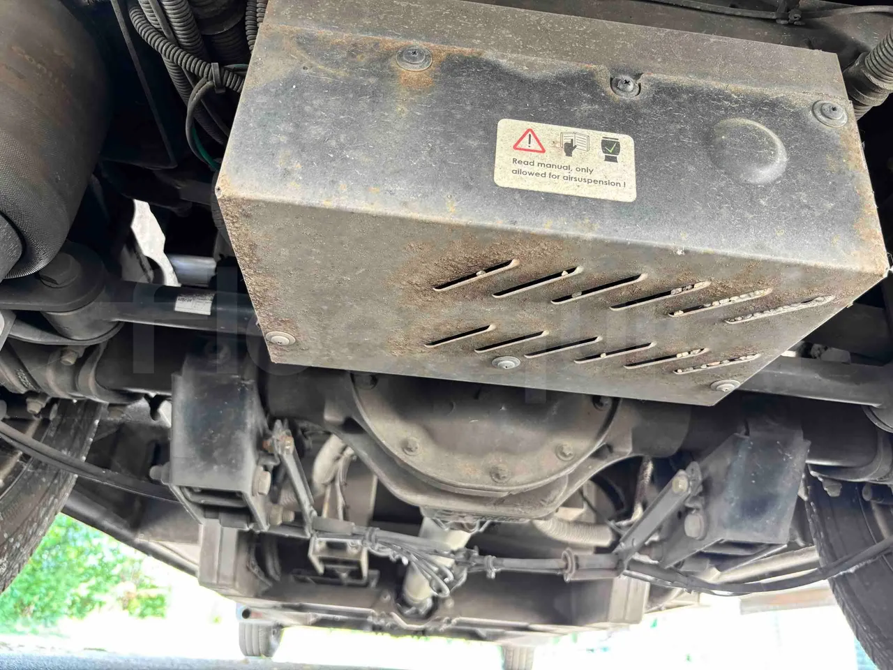Mercedes-Benz Sprinter - Rear Undercarriage