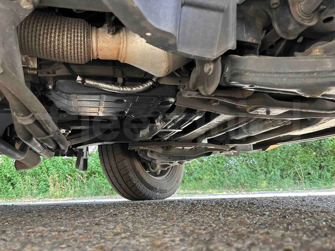 Mercedes-Benz Sprinter - front axle right side