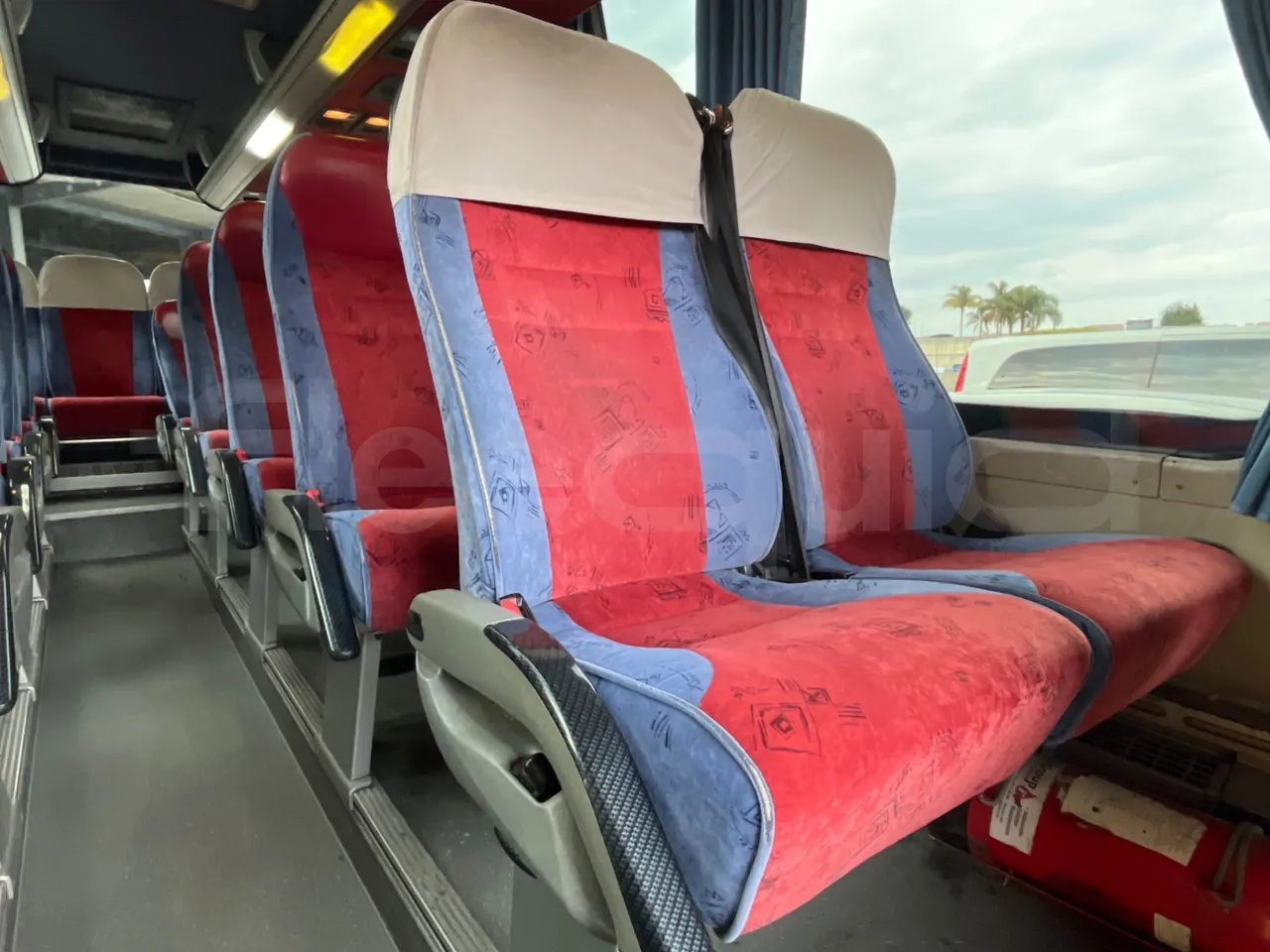 Mercedes-Benz Sprinter 518CDI - EUR4 - 135kW - 7.543m - single seat detail