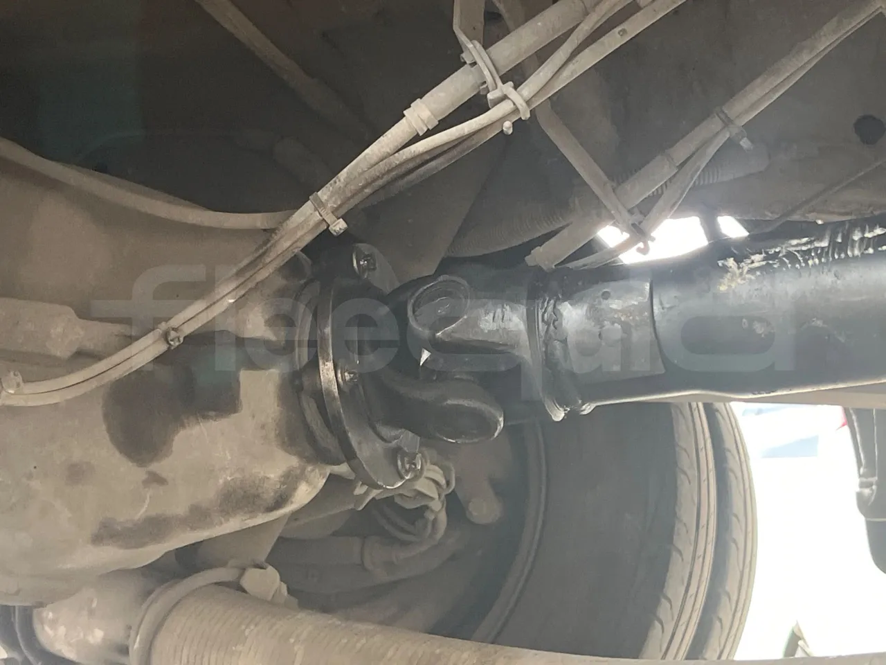 Mercedes-Benz Sprinter 518CDI - EUR4 - 135kW - 7.543m - driveshaft photo