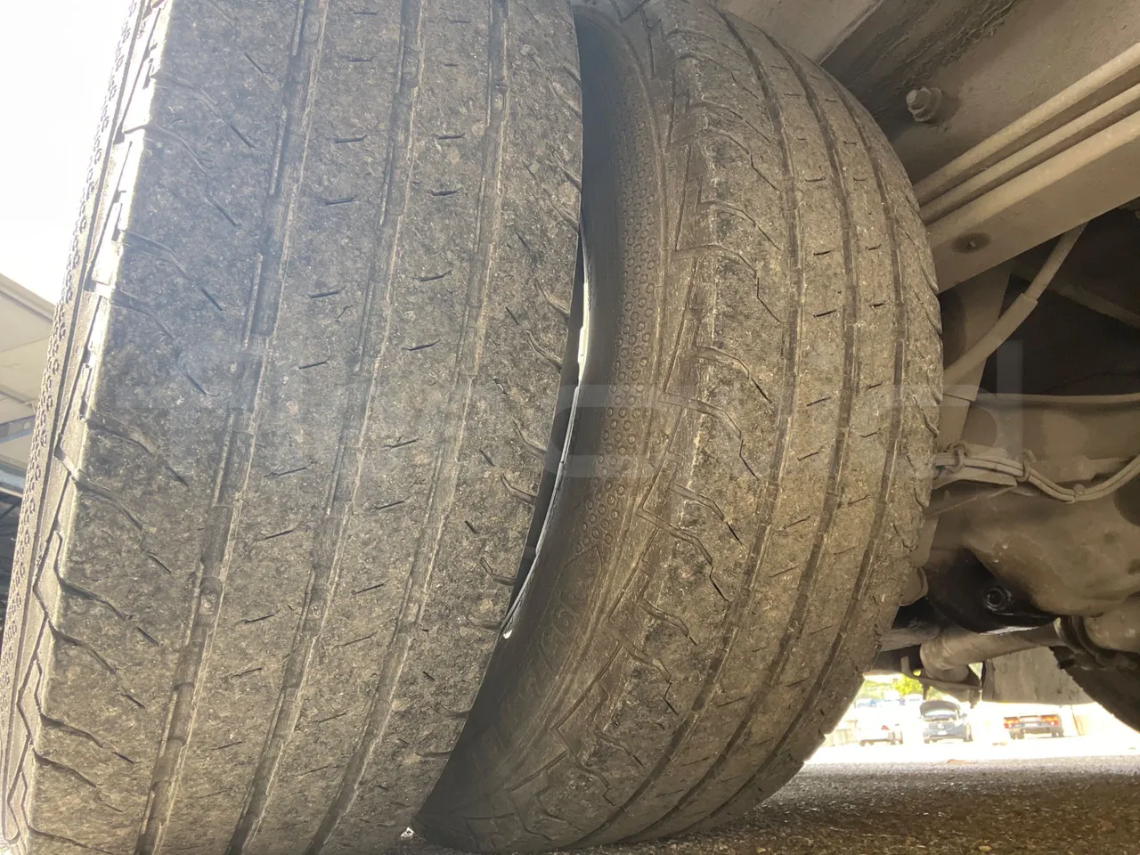 Mercedes-Benz Sprinter 518CDI - EUR4 - 135kW - 7.543m - tread condition second axle tires left