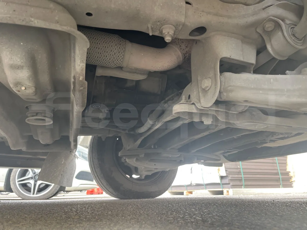 Mercedes-Benz Sprinter 518CDI - EUR4 - 135kW - 7.543m - front axle left side