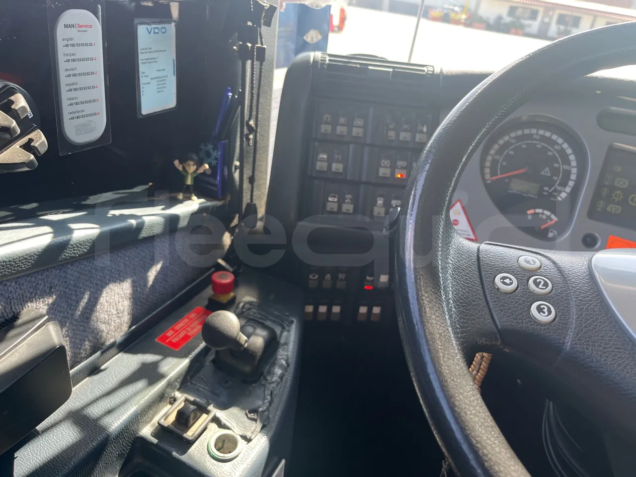 Neoplan 1122/3 L -EUR3 -390kW -13.79m - onboard devices 2
