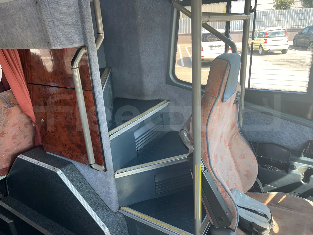 Neoplan 1122/3 L -EUR3 -390kW -13.79m - disabled area photo