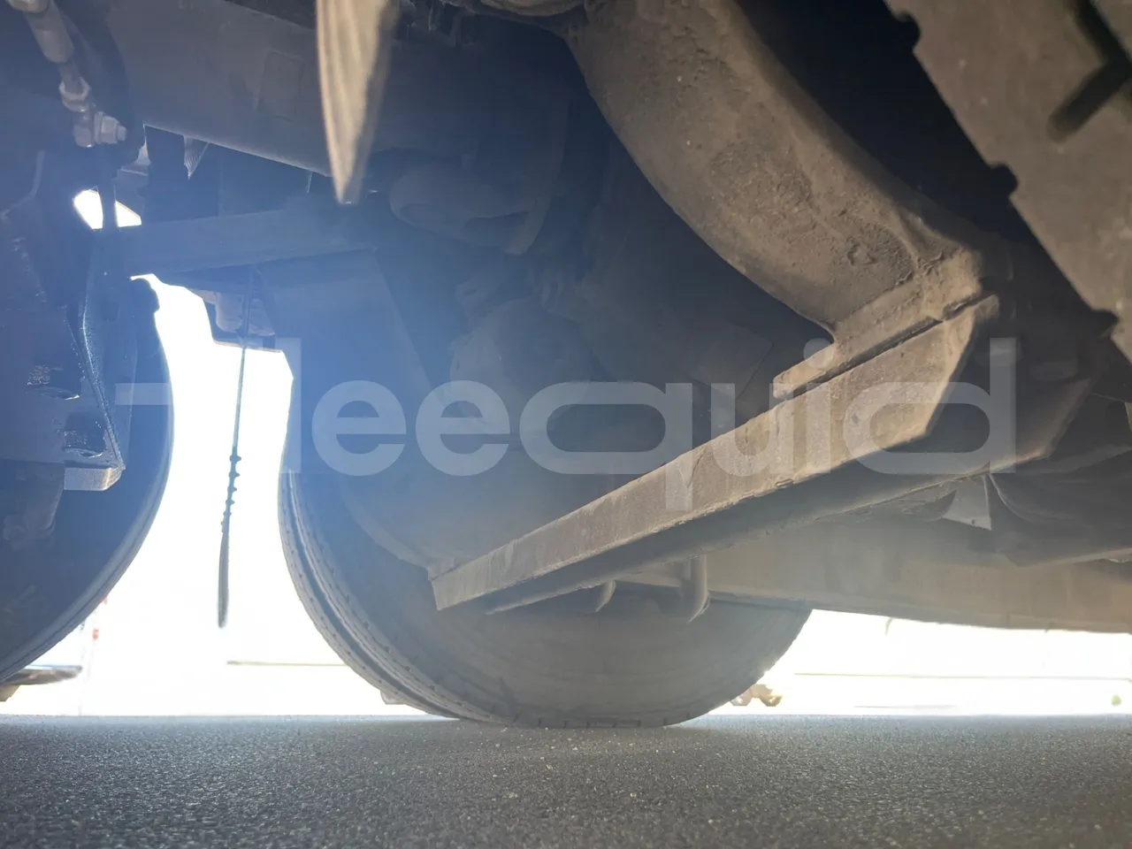 Neoplan 1122/3 L -EUR3 -390kW -13.79m - axle 2 discs left