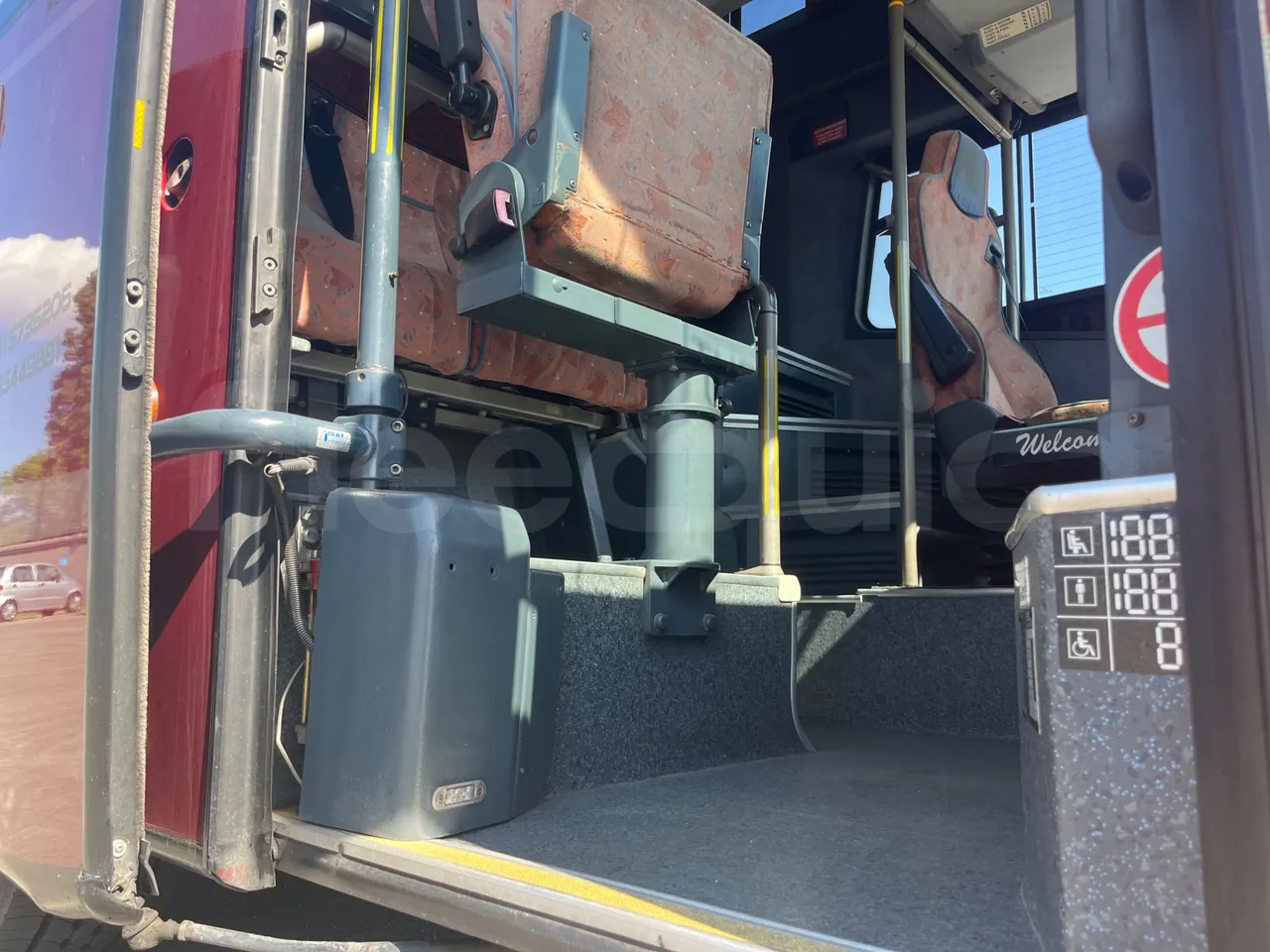Neoplan 1122/3 L -EUR3 -390kW -13.79m - door mechanism photo