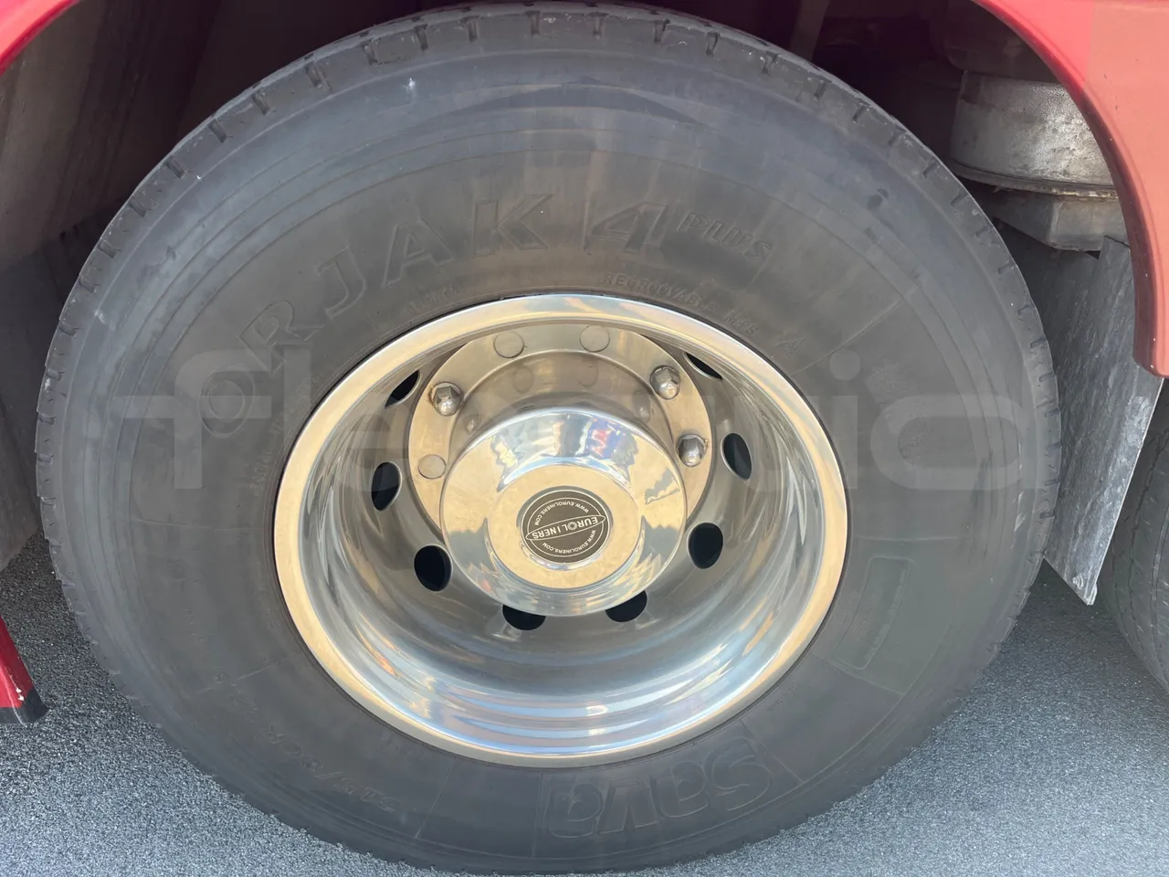 Neoplan 1122/3 L -EUR3 -390kW -13.79m - tread condition second axle tires left