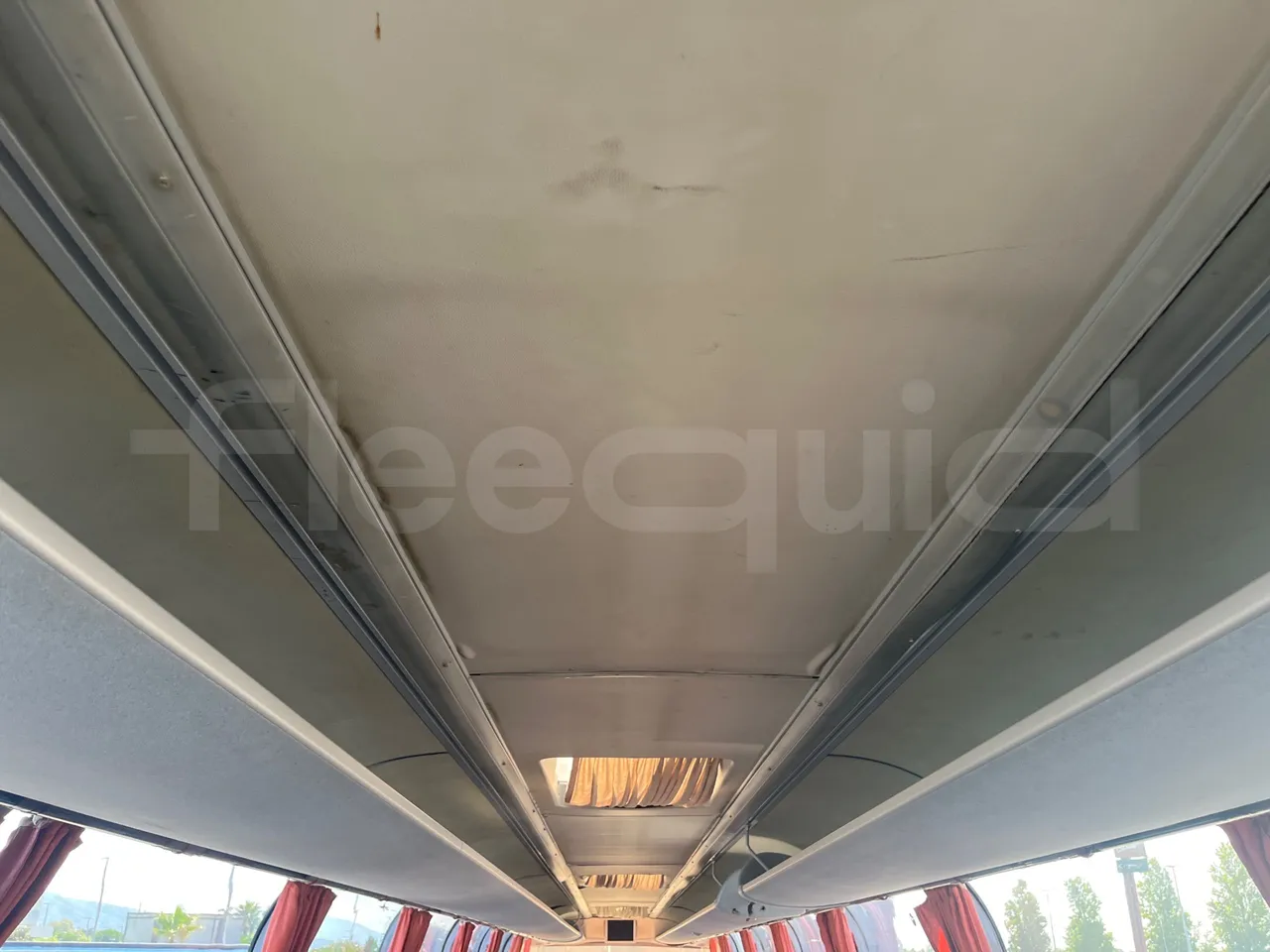 Neoplan 1122/3 L -EUR3 -390kW -13.79m - overhead compartments photo