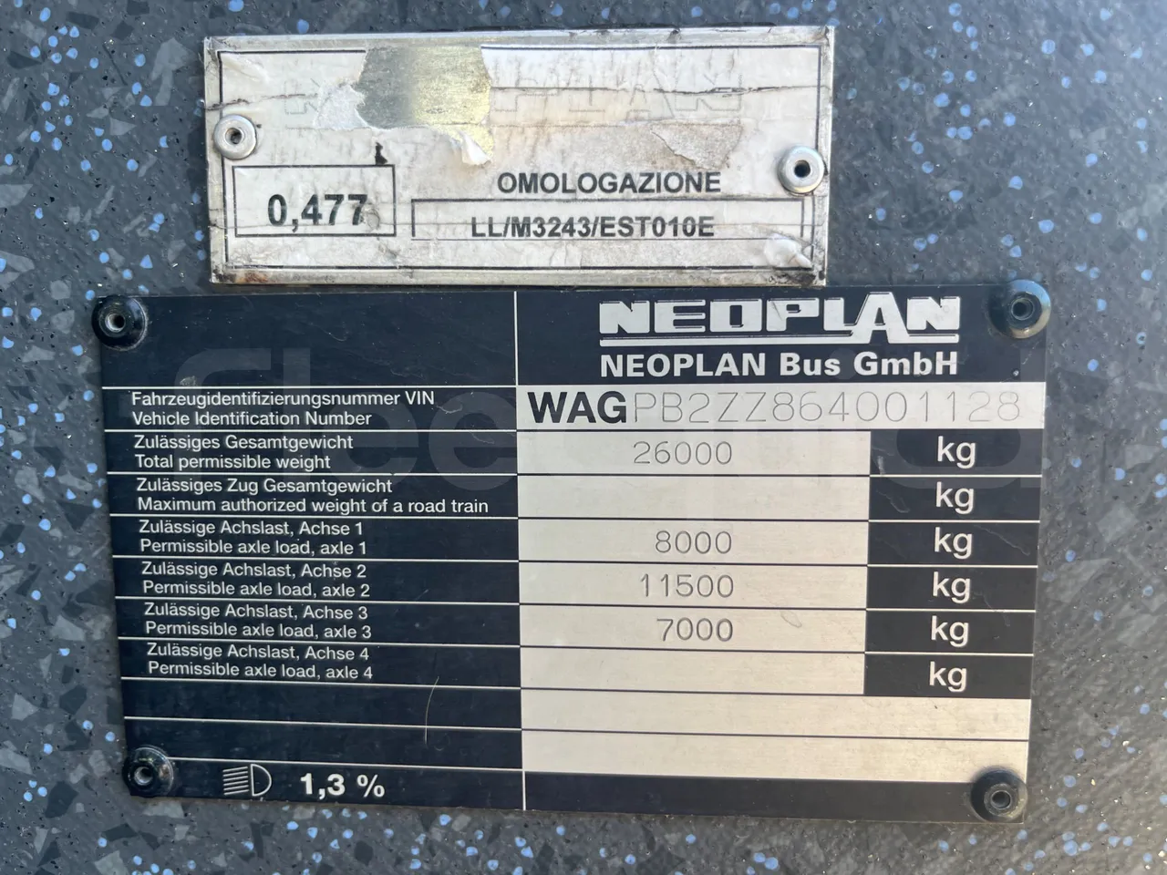 Neoplan 1122/3 L -EUR3 -390kW -13.79m - vehicle plate photo