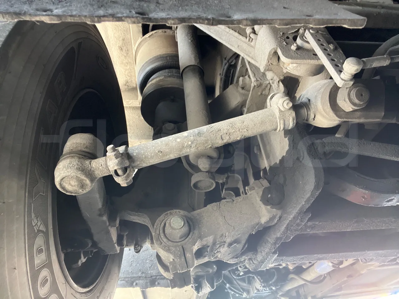 Neoplan 1122/3 L -EUR3 -390kW -13.79m - axel 3 leaf spring left