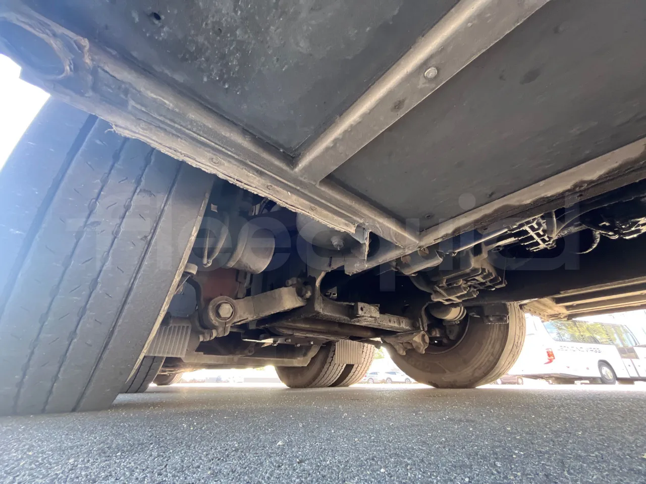 Neoplan 1122/3 L -EUR3 -390kW -13.79m - axle 3 right side