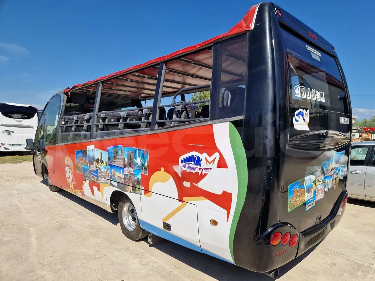 Iveco Mago2 A1AF11B/ Euro 3 - 154 Kw - 8,850 Mt - 3/4 left rear side