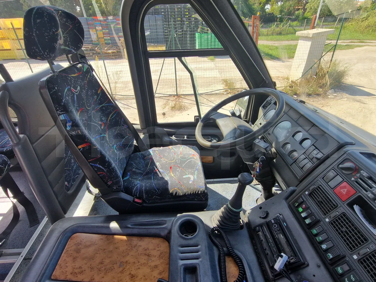 Iveco Mago2 A1AF11B/ Euro 3 - 154 Kw - 8,850 Mt - driver's seat photo (mandatory for bus to scrap)