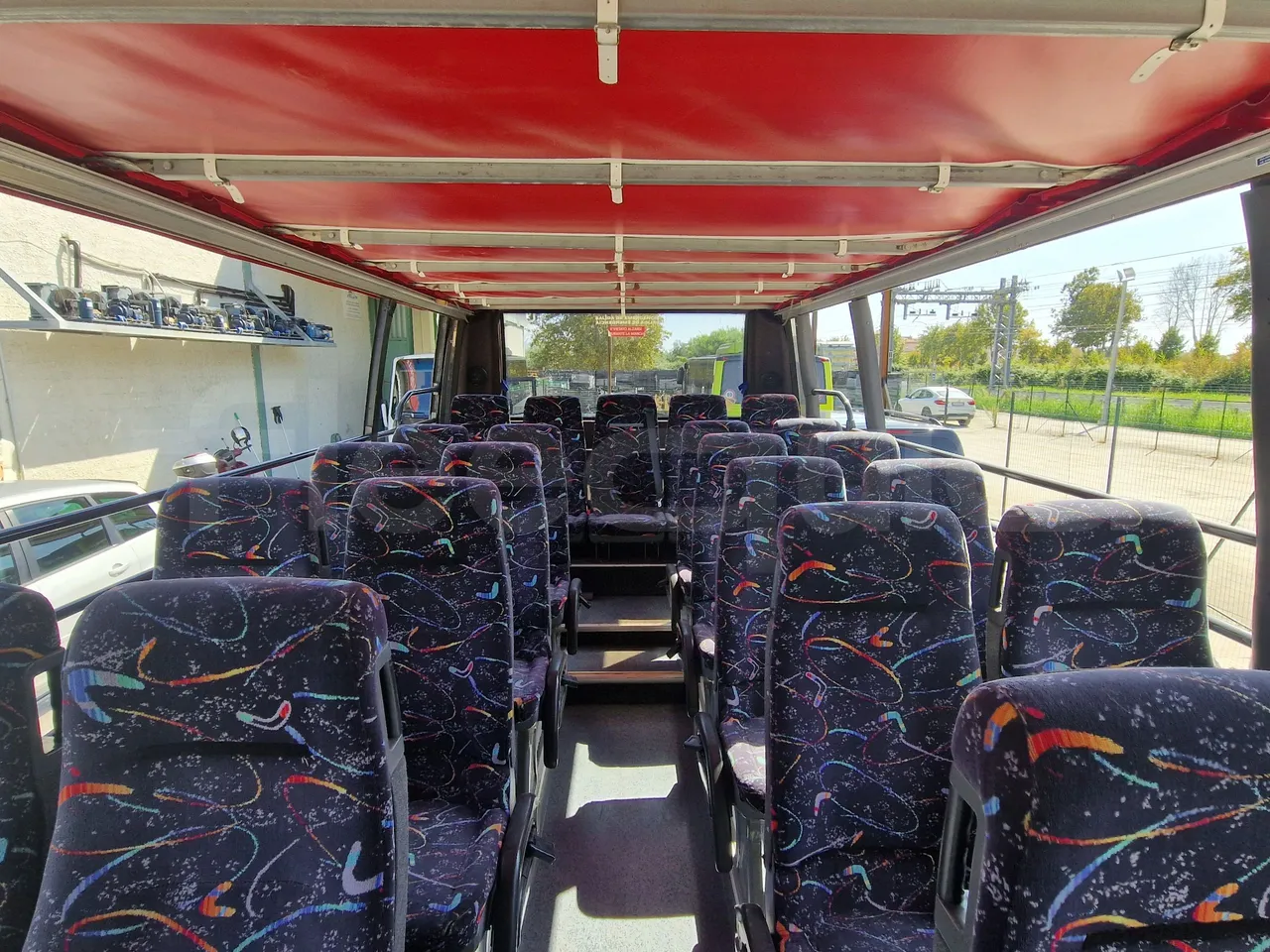 Iveco Mago2 A1AF11B/ Euro 3 - 154 Kw - 8,850 Mt - reverse view middle aisle