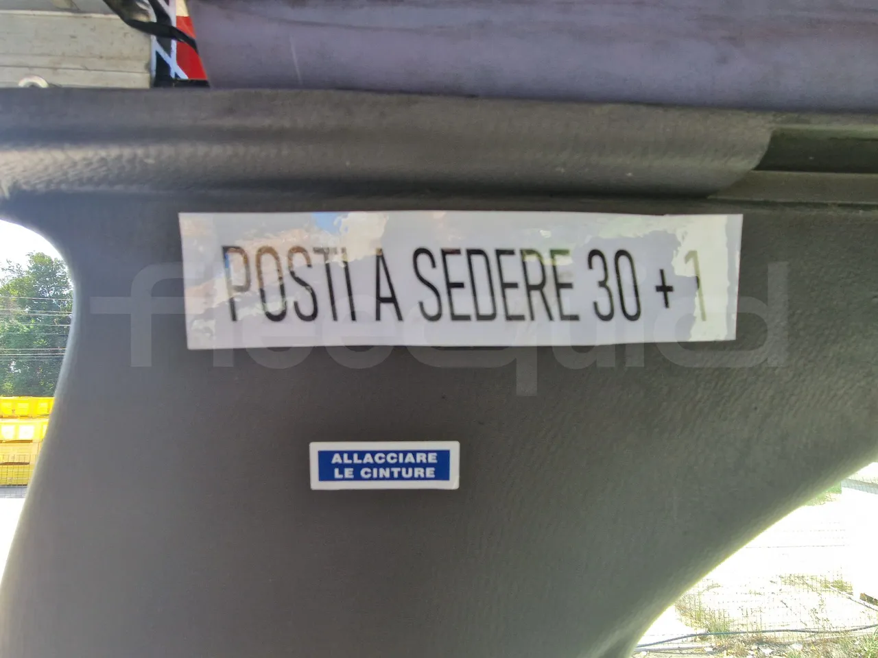 Iveco Mago2 A1AF11B/ Euro 3 - 154 Kw - 8,850 Mt - seat plate photo