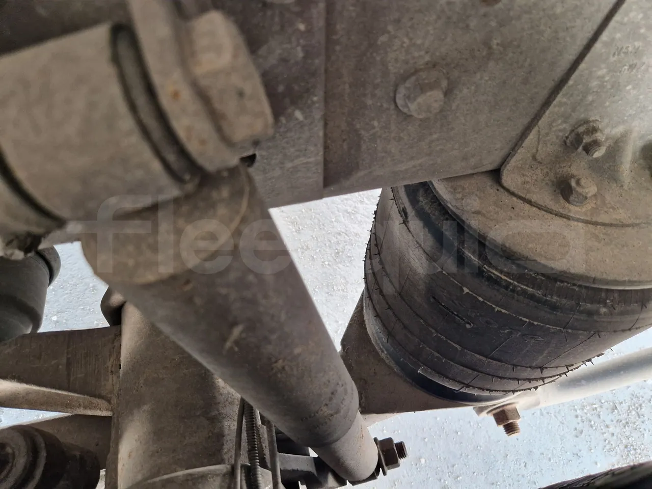 Iveco Mago2 A1AF11B/ Euro 3 - 154 Kw - 8,850 Mt - axle 2 shock absorbers 2 left