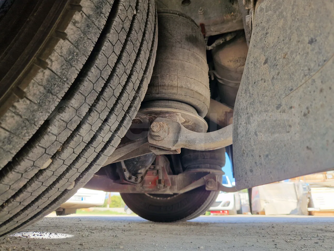 Iveco Mago2 A1AF11B/ Euro 3 - 154 Kw - 8,850 Mt - axle 2 shock absorbers 2 left