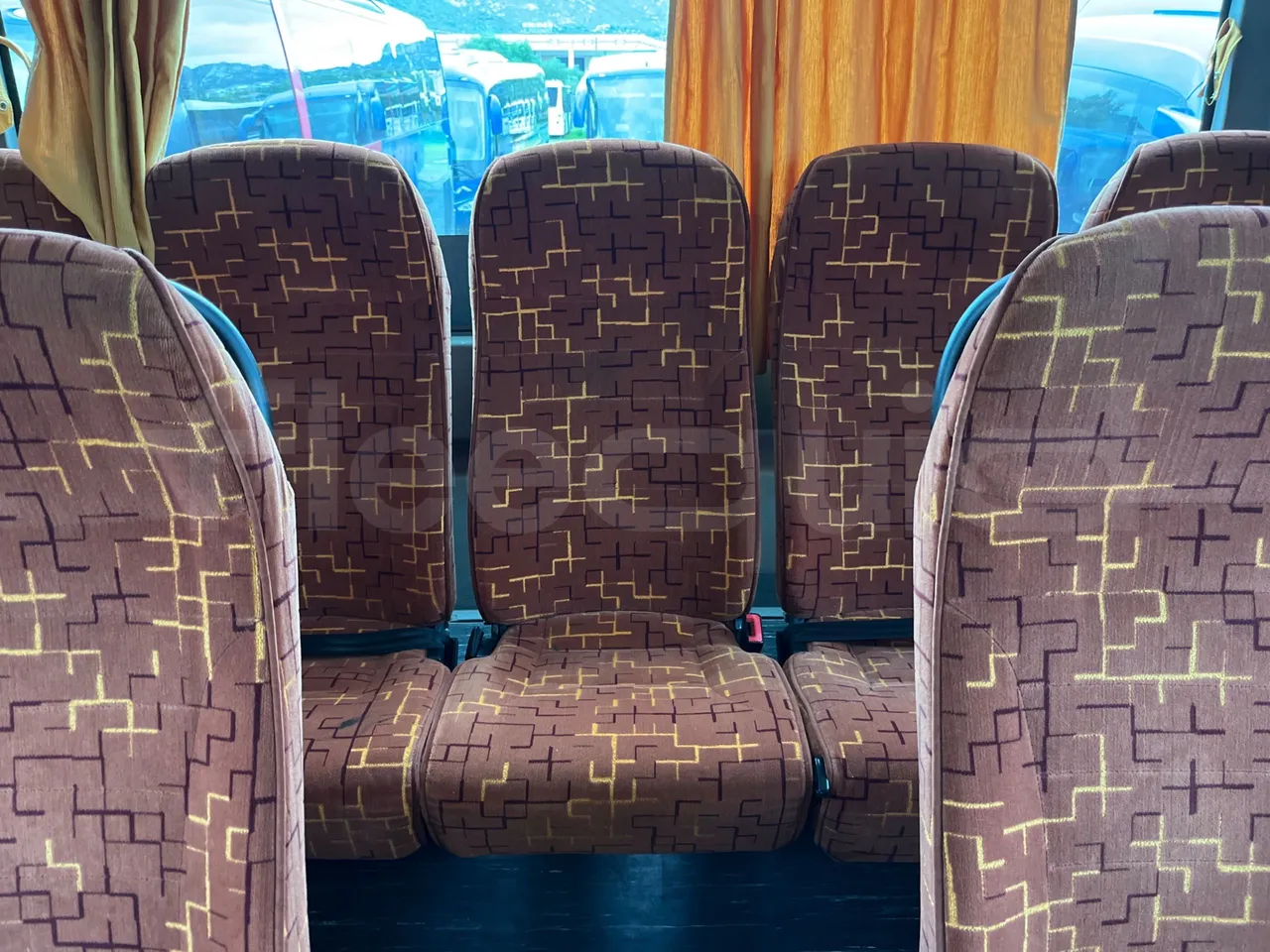 Irisbus 397E.12 397E.12 - Euro5 - 279kW - 12.410mt - single seat detail