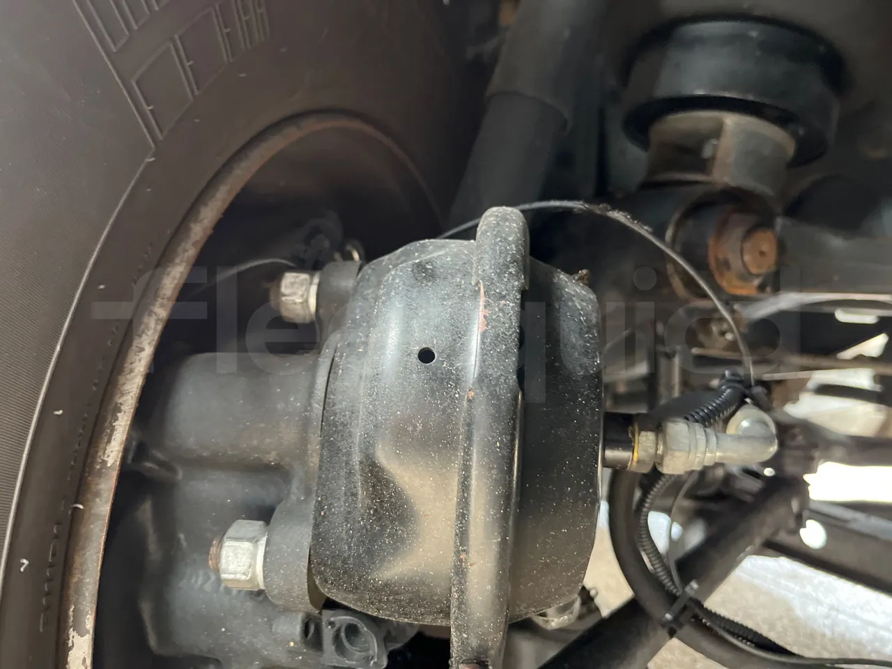 Irisbus 397E.12 397E.12 - Euro5 - 279kW - 12.410mt - front brake calipers right